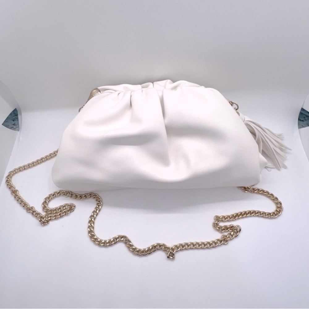 Understated Leather Shoulder Bag White Vegan Leather NEW - Picture 5 of 7